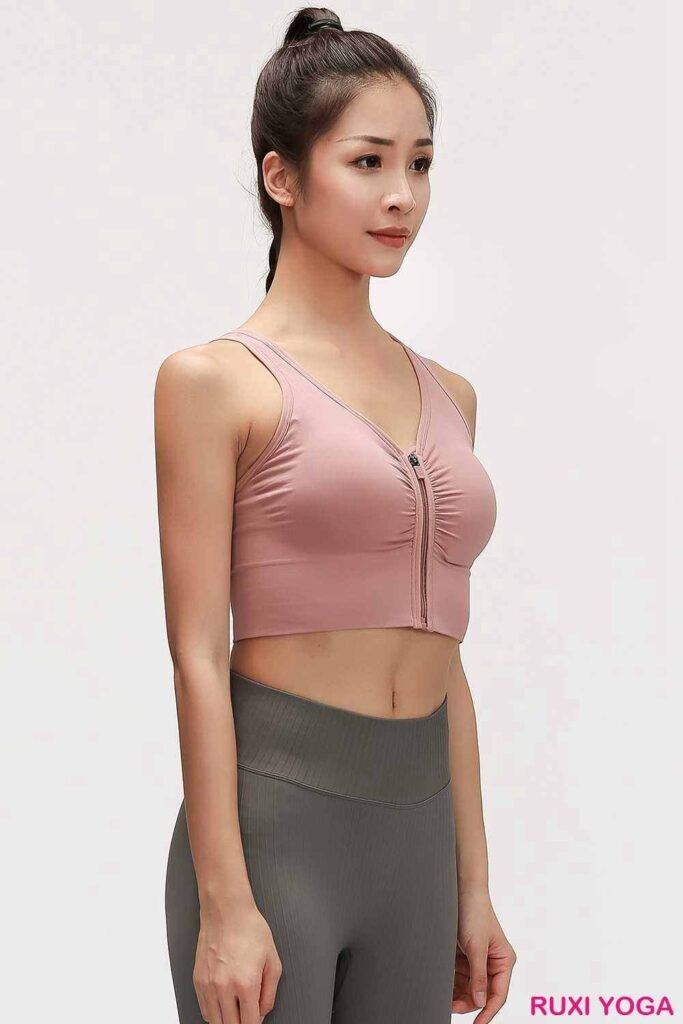 хлопок на спортивных шортах