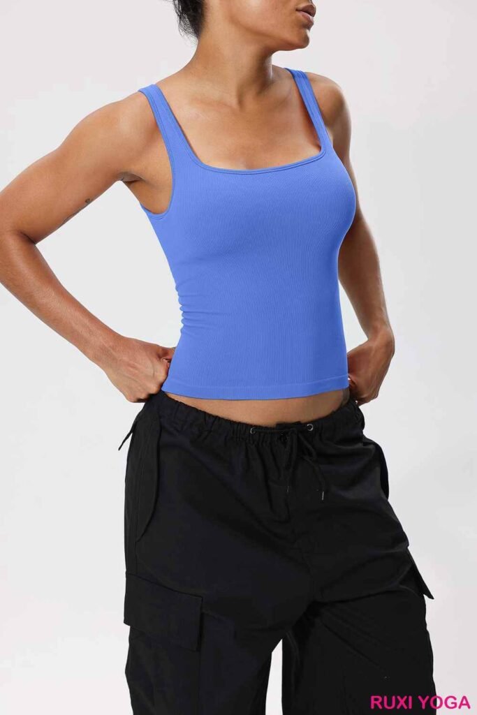 спортивные шорты с толстым поясом